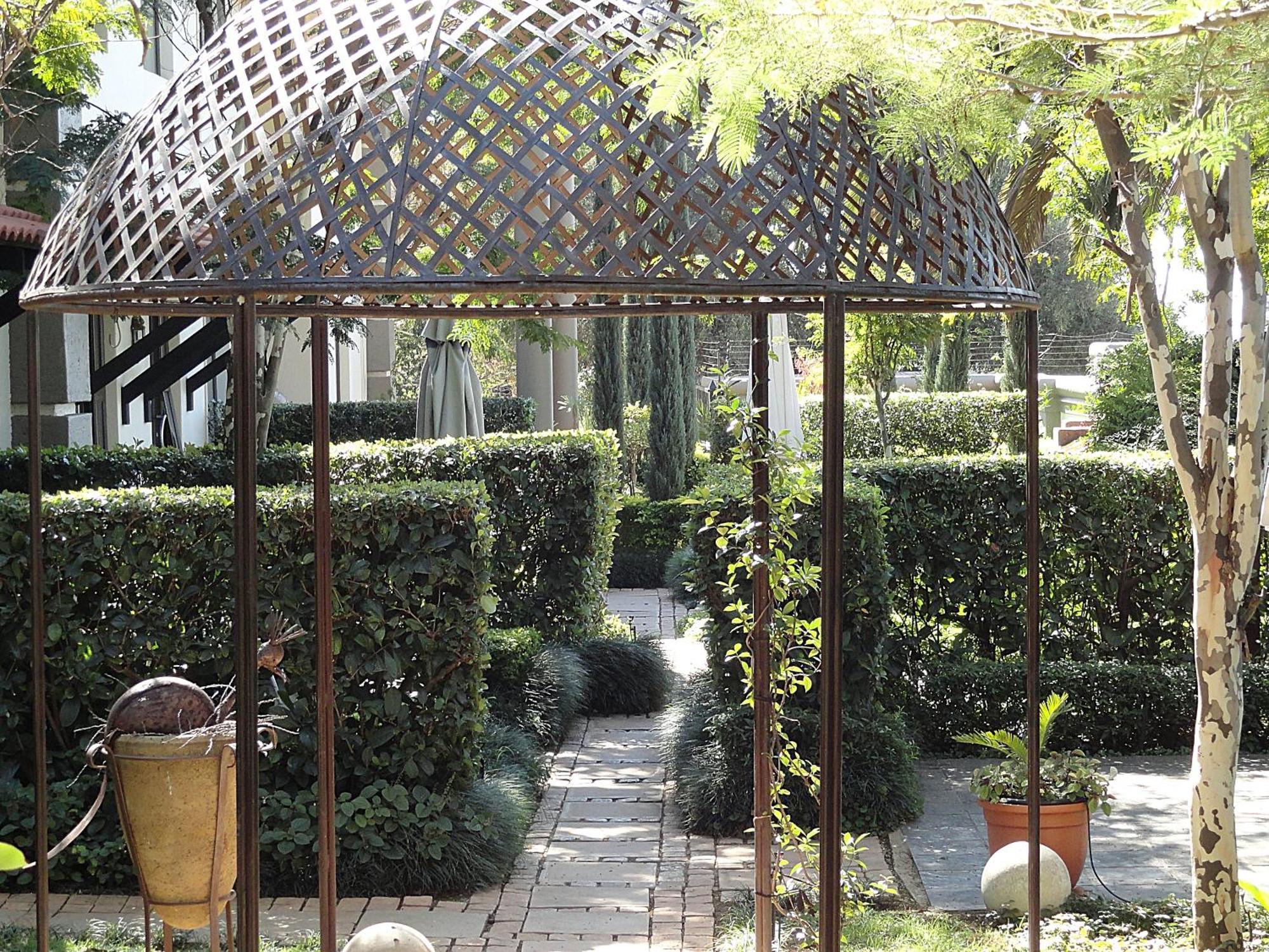 Constantia Manor Guest House Претория Экстерьер фото