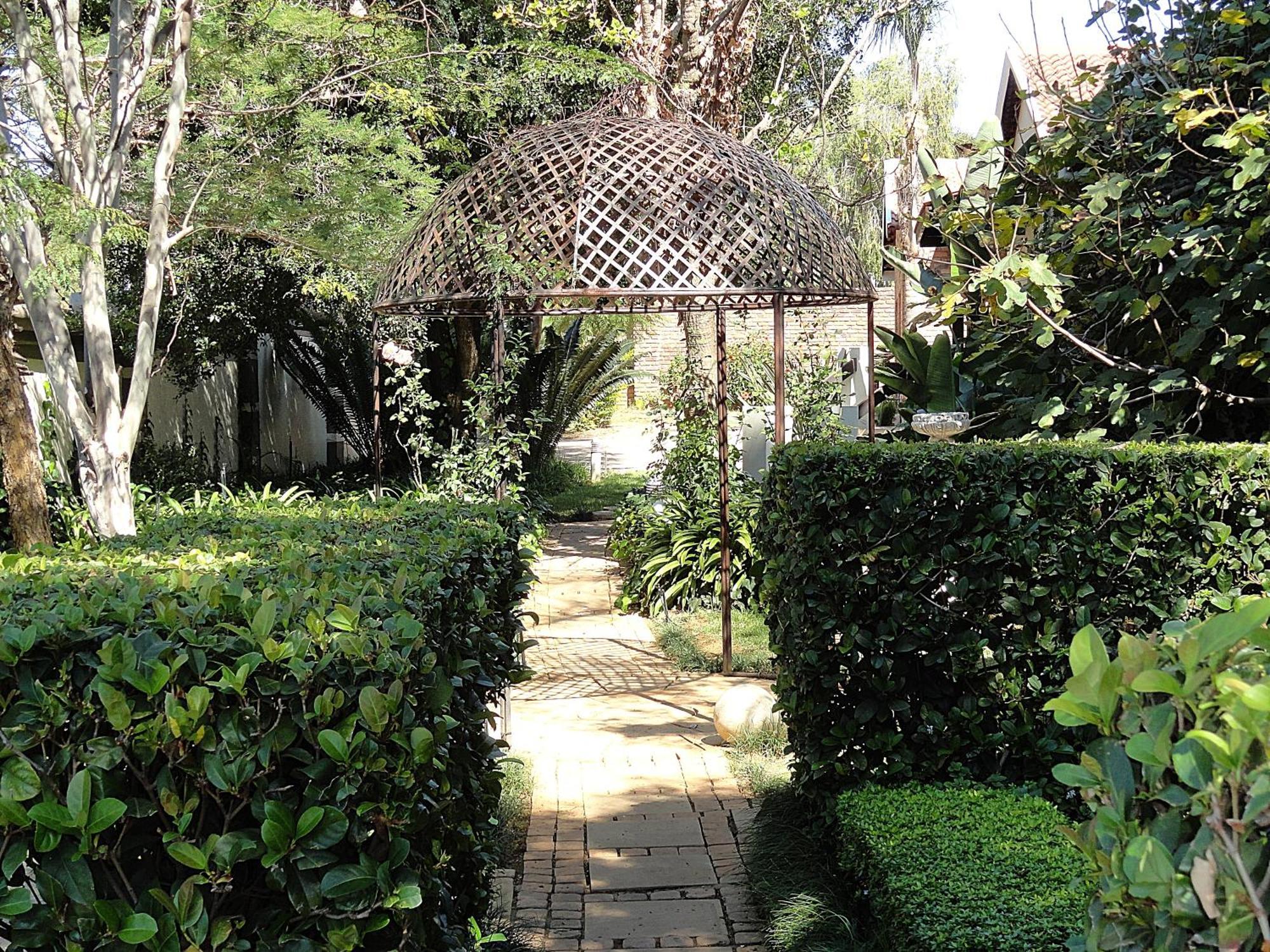 Constantia Manor Guest House Претория Экстерьер фото